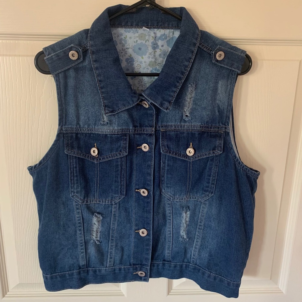 Denim Women's Large Vest Blue Distressed Floral Lined Sleeveless Jacket Buttons